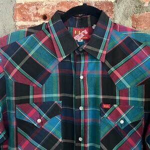 VTG ELY Plains Men's SS Black Plaid Pearl Snap Shirt M 21x30